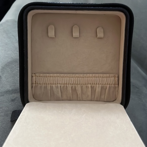 Jewelry Box w/ Mirror - Picture 4 of 4